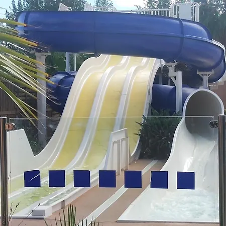 Mobil Le Narbonnais Parque de Campismo *